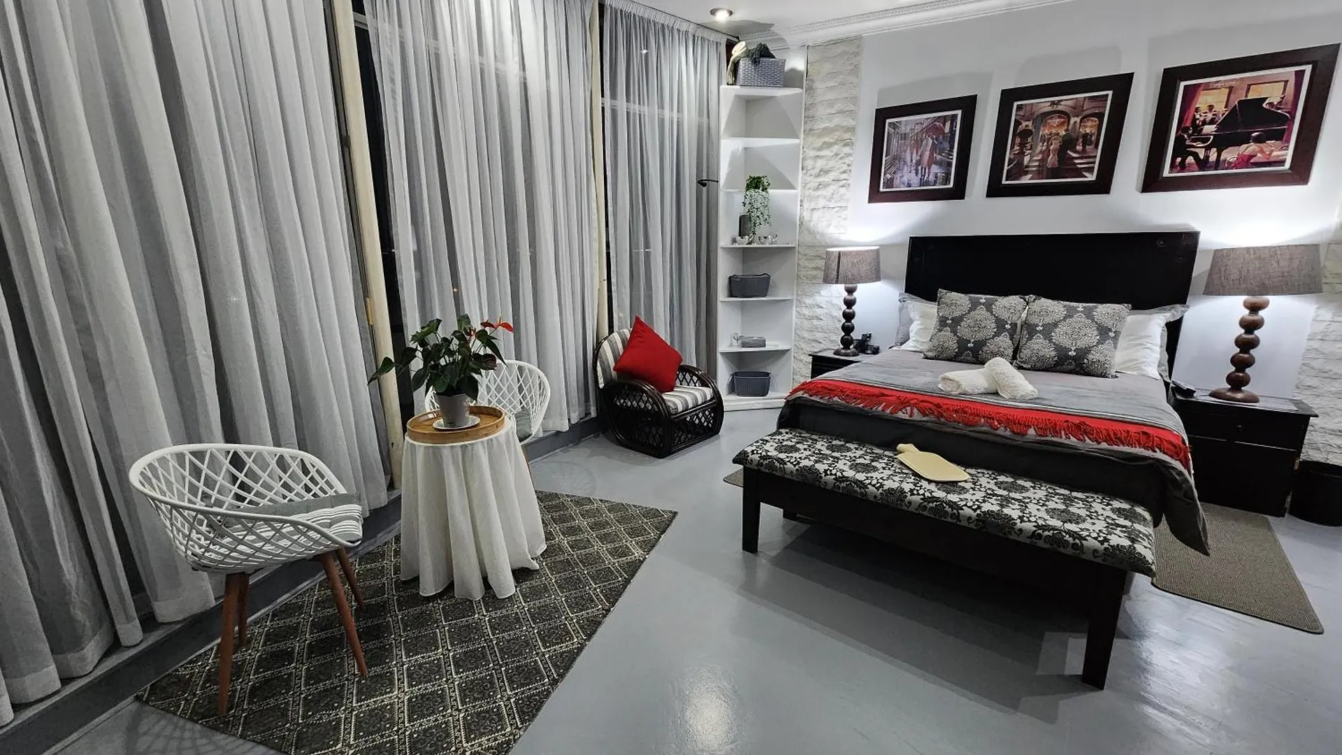 The Penthouse, Pub Lounge And Porch On The Palace, Bloubergstrand ケープタウン 南アフリカ